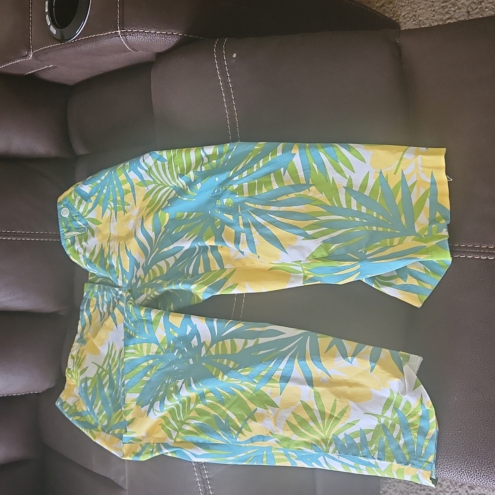 Madison studio tropical print Capri pants
